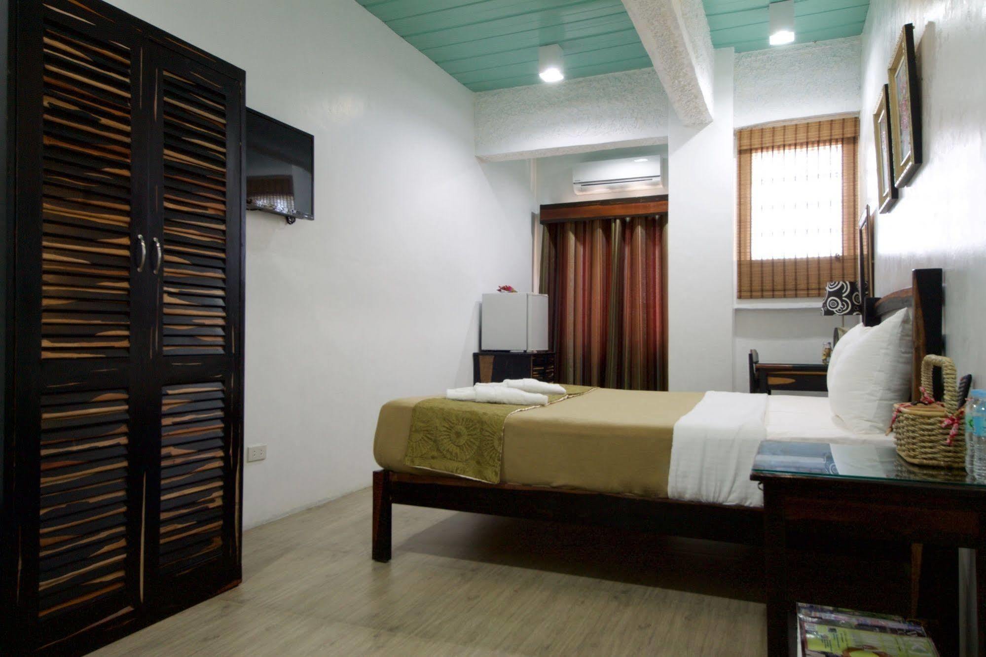 Ala Amid Bed And Breakfast Puerto Princesa Exterior photo