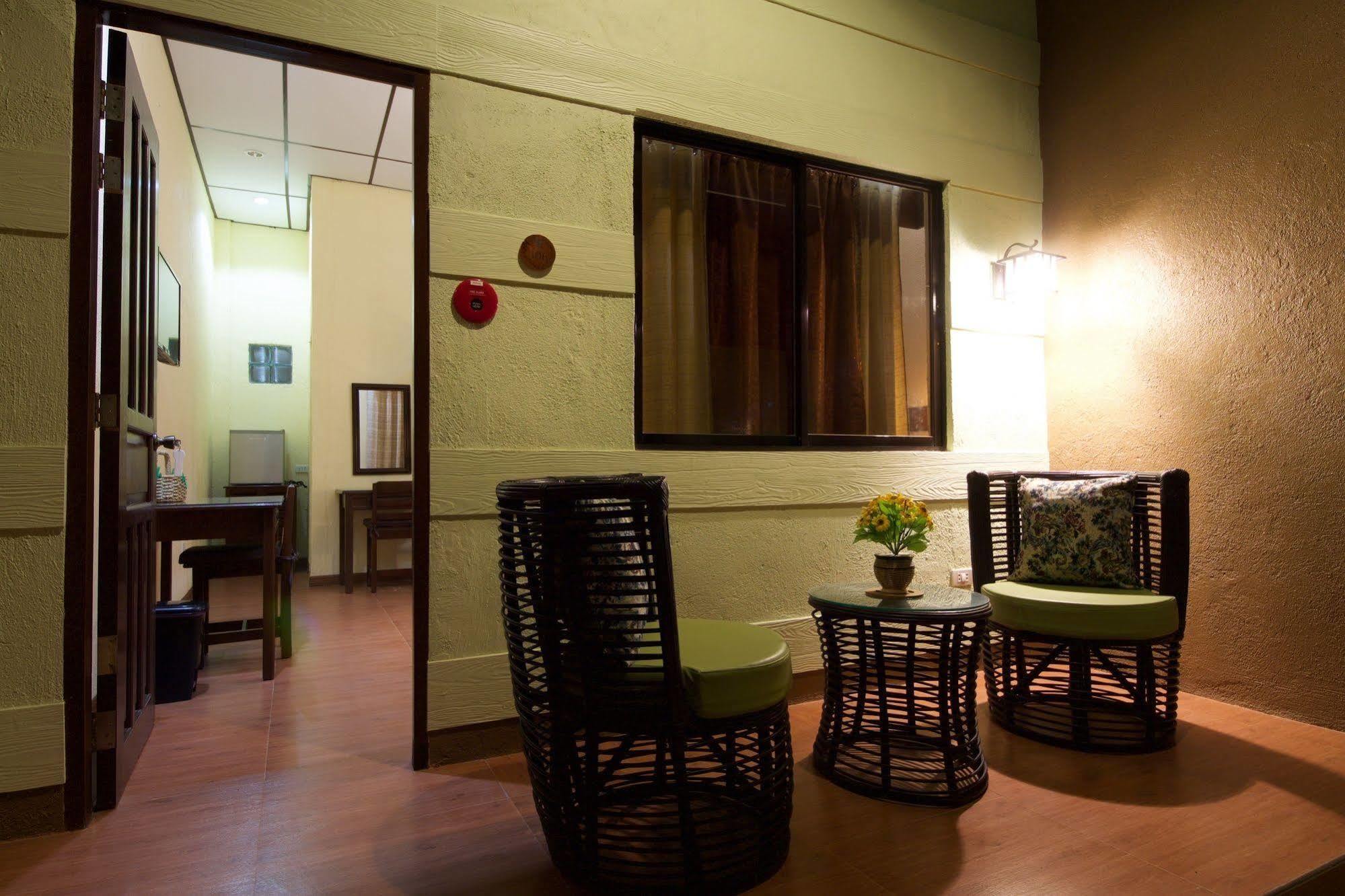 Ala Amid Bed And Breakfast Puerto Princesa Exterior photo